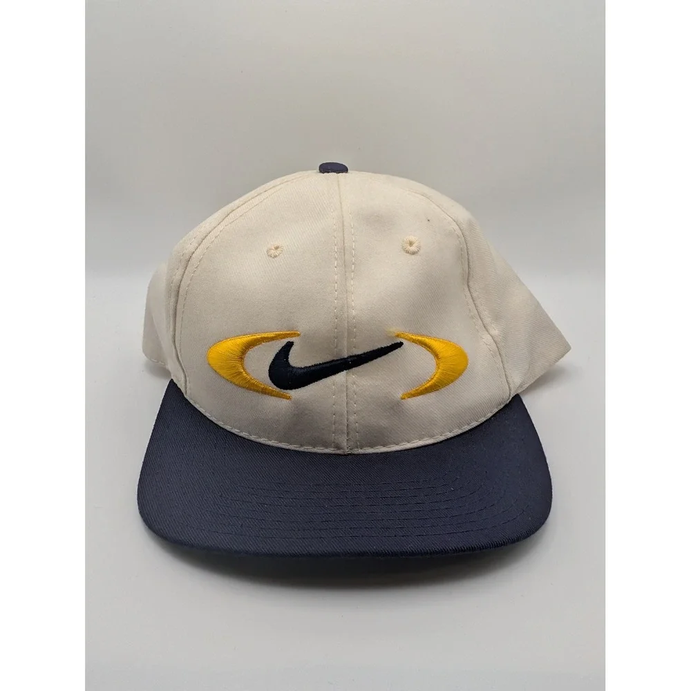 Nike Snapback Hat Mens OSFM Cream Blue Good Vintage 90s Made in USA Swoosh Cap